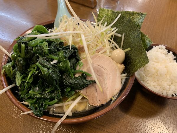 「ネギラーメン」@横浜家系ラーメンとりとんの写真
