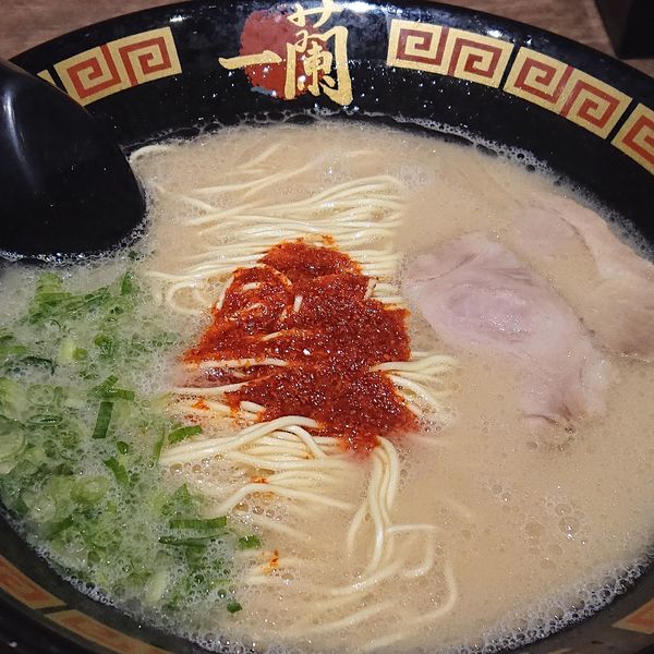 「天然とんこつら～めん890円」@一蘭 東大宮店の写真