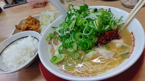 「ラーメン&C唐揚ごはんセット960円」@ラーメン 横綱 港店の写真