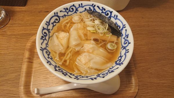 「ワンタン麺830」@博多醤油ラーメン 月や 博多デイトス店の写真
