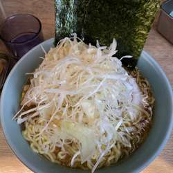 中盛りネギチャーシュー麺　小ライス