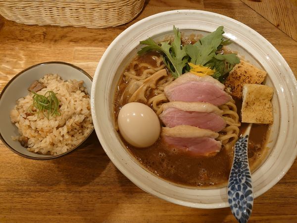 「赤味噌そば950円　炊き込み御飯150円」@中華そば きなりの写真