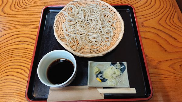 「田舎そば　７００円」@こな金の写真