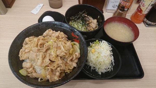 「油そばセット1000」@伝説のすた丼屋 池袋店の写真