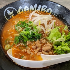 鯛だし担々麺 GOMABOの画像