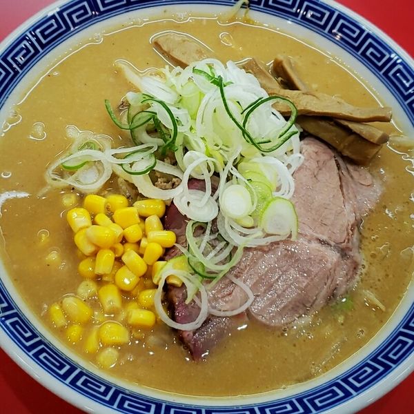 「味噌ラーメン ９００円」@麺来亭の写真