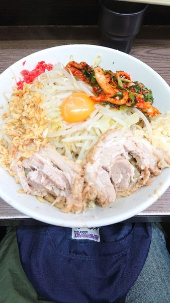 「小 汁無し ニラキムチ」@ラーメン二郎 横浜関内店の写真