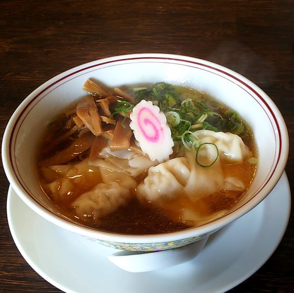 「お肉たっぷりワンタン麺」@街中華 むらやまの写真