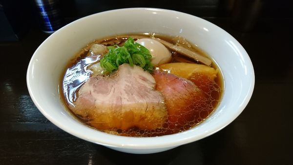 「【昼】特製醤油らぁ麺」@らぁ麺 すぎ本の写真