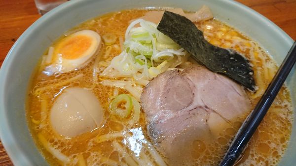 「特選味噌ラーメン（大盛＋味玉）」@らあめん美春の写真