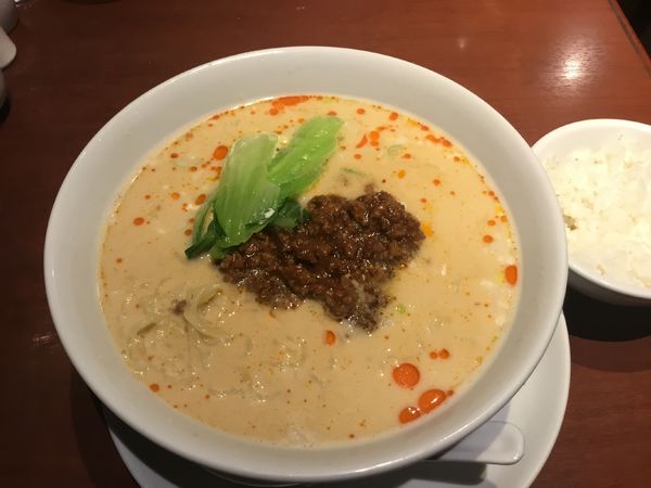 「坦々麺」@美華園 新橋店の写真