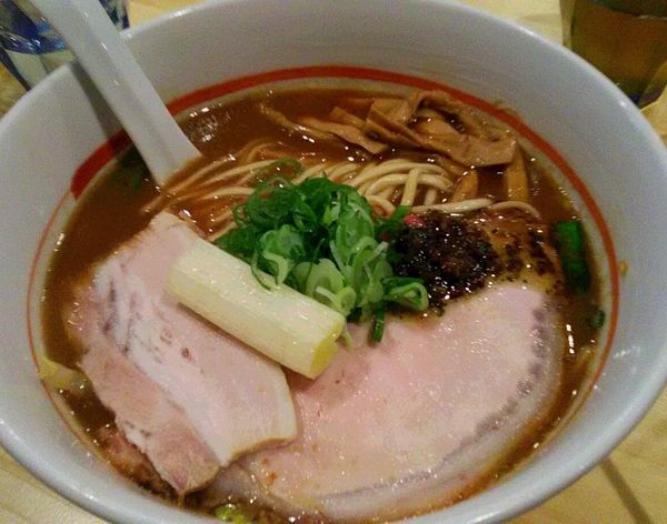 「ラーメン味噌」@川の先の上の写真