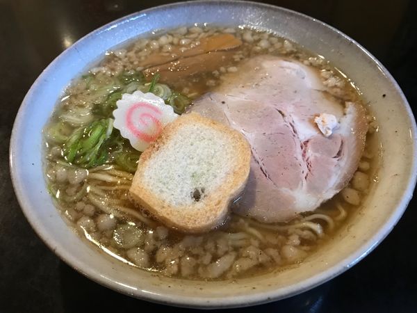 「背脂煮干中華そば　650円」@八甲田食堂の写真