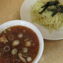 つけらーめん(少な目)750円