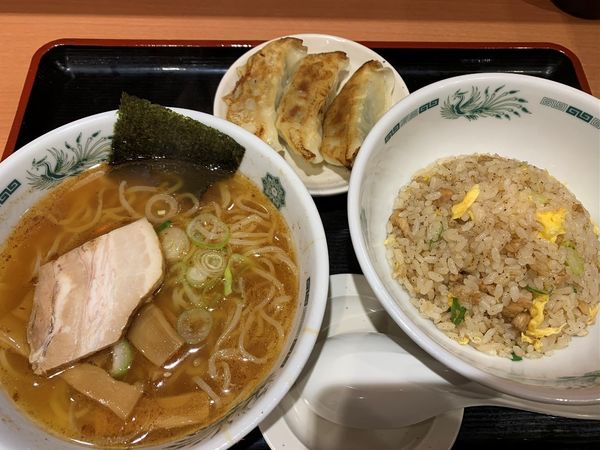 「ラ・餃・チャセット（半ラーメン＋餃子３個＋半チャーハン）」@日高屋 千住大橋店の写真