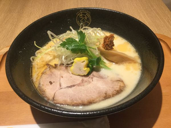 「雪むろ酒粕ラーメン〜義の塩〜(¥850)【GOGO宝来軒】」@むぎくらべの写真