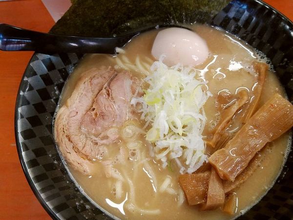 「豚骨魚介ら～めん＋味玉＋のり」@らーめん 雲の写真