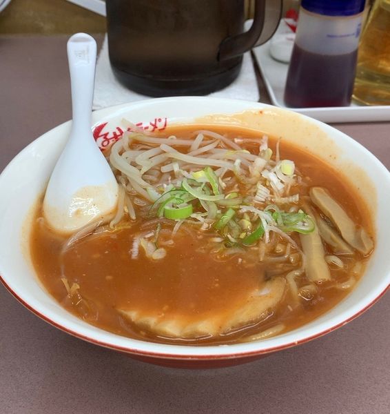 「辛々ラーメン」@くるまやラーメン おゆみ店の写真