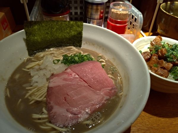 「煮干しそば極（800円）＋ミニチャーシュー丼（200円）」@麺屋 烈の写真