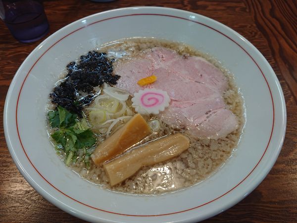 「醤油ラーメン700円」@拉麺 イチバノナカの写真