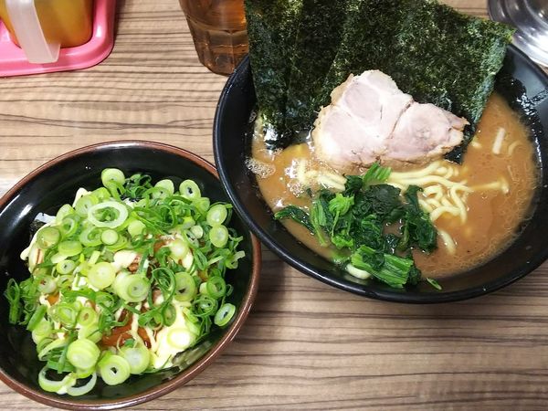 「ラーメン＋【限定】自家製丼　700＋300円」@武道家 龍の写真