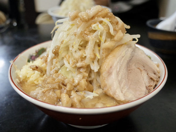 「‪ラーメン 中…650円」@手打 手綱の写真