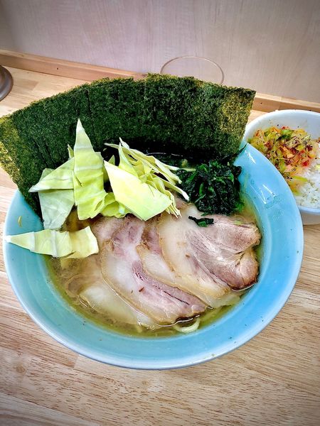 「中盛りチャーシュー　サービス小ライス」@ラーメン 高橋家の写真