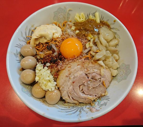 「特製まぜそば極み+ウズラ(1000円)」@ジャンプの写真