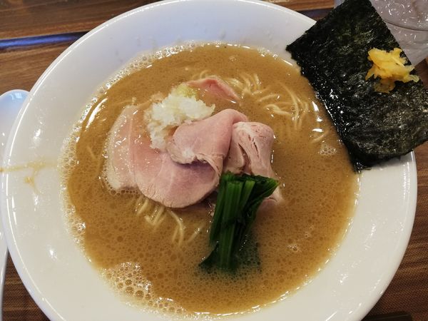 「濃炊錦爽鶏だしそば」@Omotenashi Noodles まつじの写真