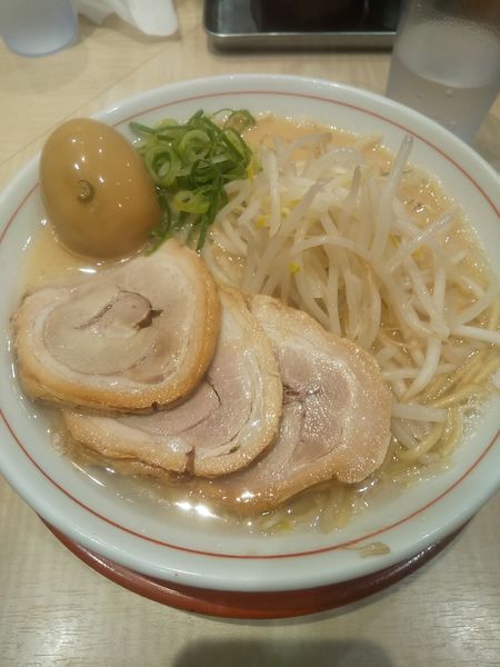 「豚玉ラーメン」@替玉千里眼 志木店の写真