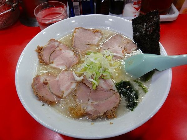 「チャーシュー麺880円硬め超こってり」@かいざん 西船橋店の写真