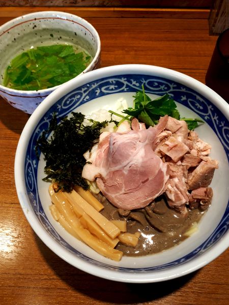 「煮干し油そば780円」@寿製麺よしかわ 川越店の写真