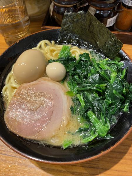 「味玉ラーメン」@横浜家系ラーメン 壱角家 御徒町店の写真