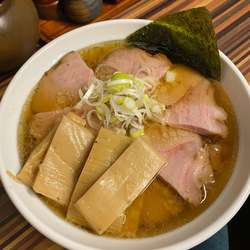醤油チャーシューメンマ増量　細麺