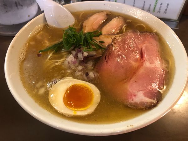 「こく塩 大盛 980円」@鶏こく中華 すず喜の写真