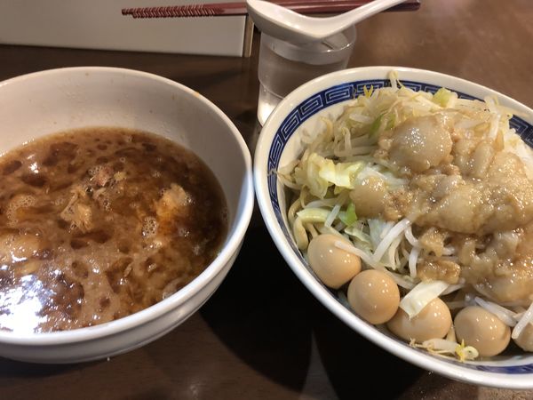 「えびつけ麺うずら ヤサイアブラマシ」@ラーメン ゼンゼンの写真