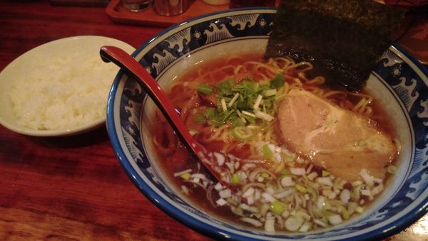 「醤油ラーメン(770円)」@中華食堂 味丸の写真