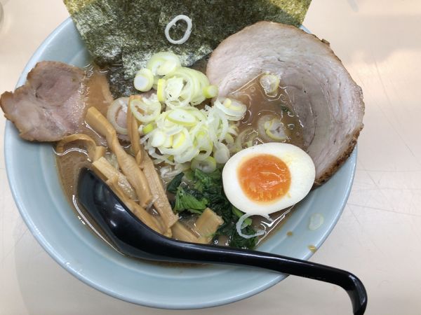 「丸得ラーメン並　普通」@横浜家系ラーメン田中の写真