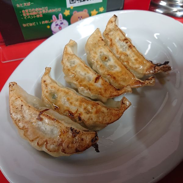 「ネギラーメン800円硬め、餃子200円」@ラーメンショップ 沼目店の写真