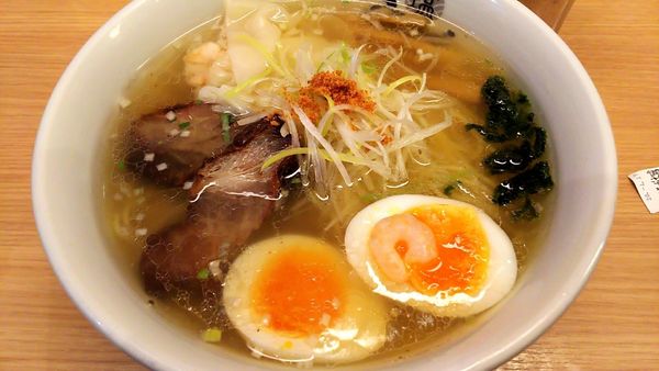 「塩らーめんひるがお盛り(1,150円)」@塩専門 ひるがお 東京駅店の写真