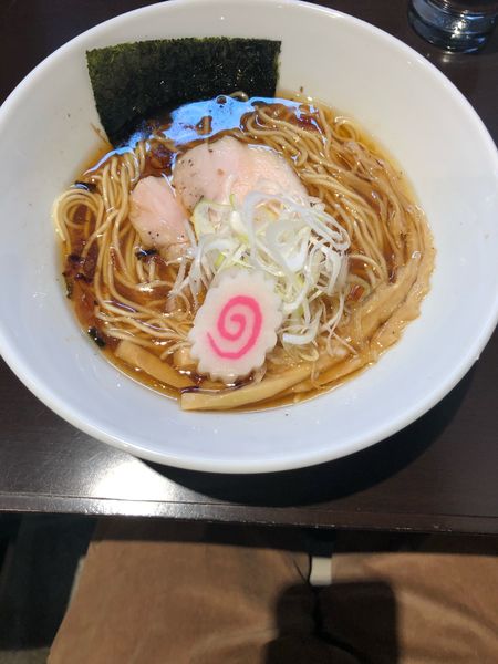 「芳醇中華そば　800円」@中華そば 輝羅の写真