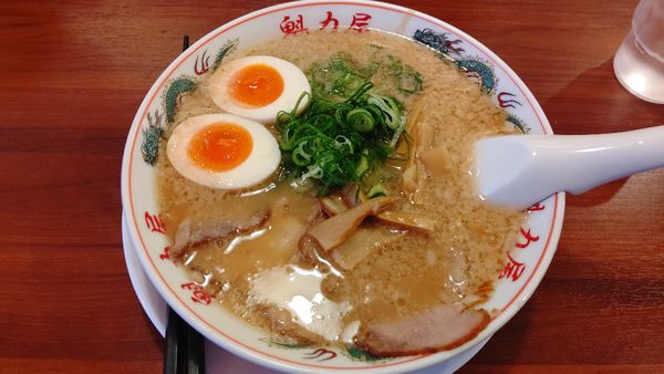 「コク旨味玉ラーメン」@ラーメン魁力屋 藤沢石川店の写真