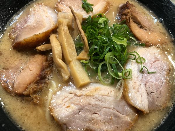 「ちゃーしゅー麺（大）」@麺創房 無敵家の写真