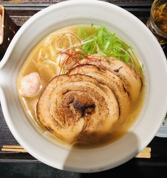 「銀笹らーめん(塩)+炙り焼豚 1100円」@麺処 銀笹の写真
