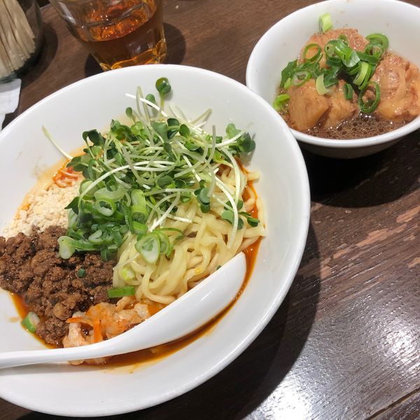 「日式汁無し坦々麺」@六坊担担面の写真