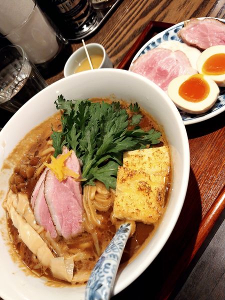 「特製Ra-men赤味噌＆和え玉ハーフ」@メンドコロ Kinariの写真