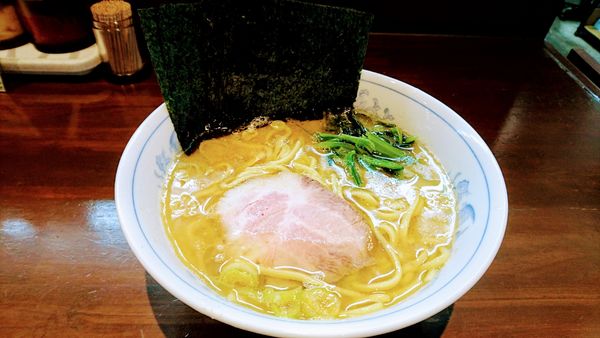 「のりラーメン(麺硬め･味濃いめ)」@横浜家系ラーメン 中島家の写真