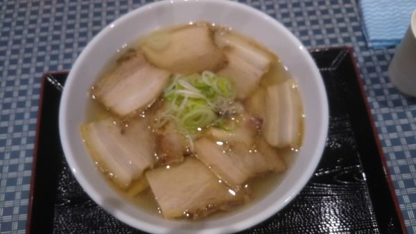 「麺＆ダイニング 坂新 肉そば 900円」@福島県観光物産館飲食コーナーの写真