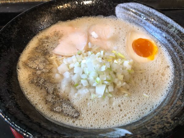 「アワニボ＆ツンドリ丼」@アワトロ龍宮の写真