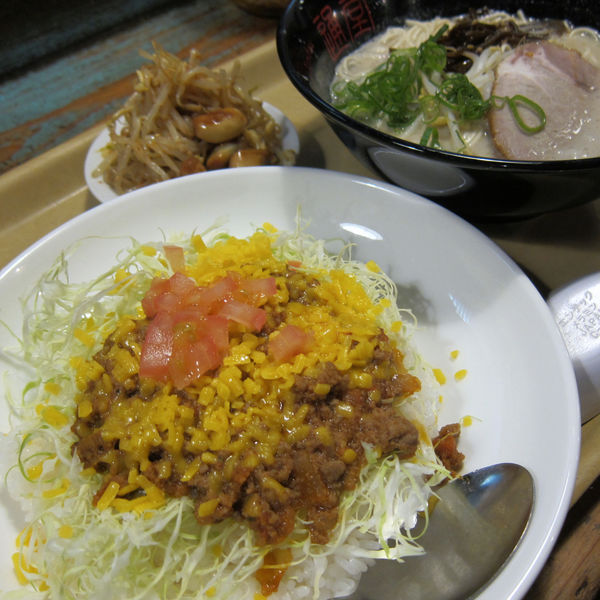 「タコライスセット（おとこ味）780円」@琉球新麺 通堂 小禄本店の写真